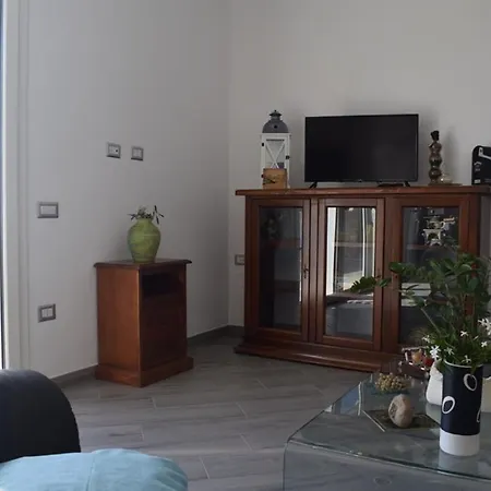 ゲストハウス Moon - Con Bagno Privato E Spazi Comuni Con Altri Ospiti *