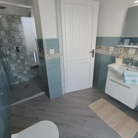 Moon - Con Bagno Privato E Spazi Comuni Con Altri Ospiti *