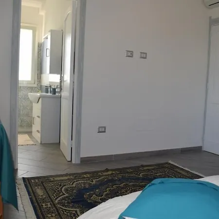 Moon - Con Bagno Privato E Spazi Comuni Con Altri Ospiti *