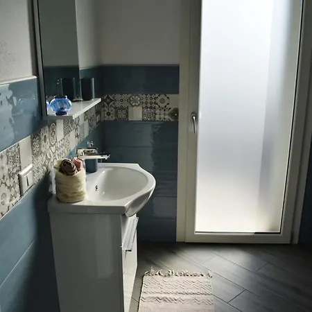 Moon - Con Bagno Privato E Spazi Comuni Con Altri Ospiti *