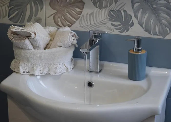 Vendégház Moon - Con Bagno Privato E Spazi Comuni Con Altri Ospiti *